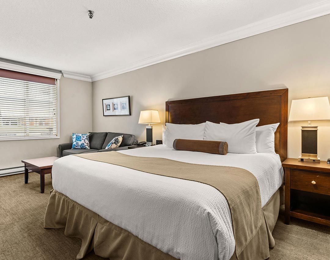 Deluxe King Room – 1