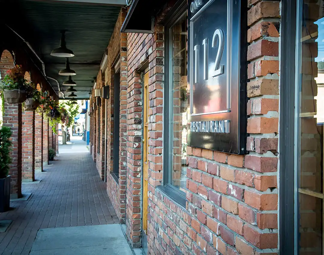 112 Restaurant Entrance