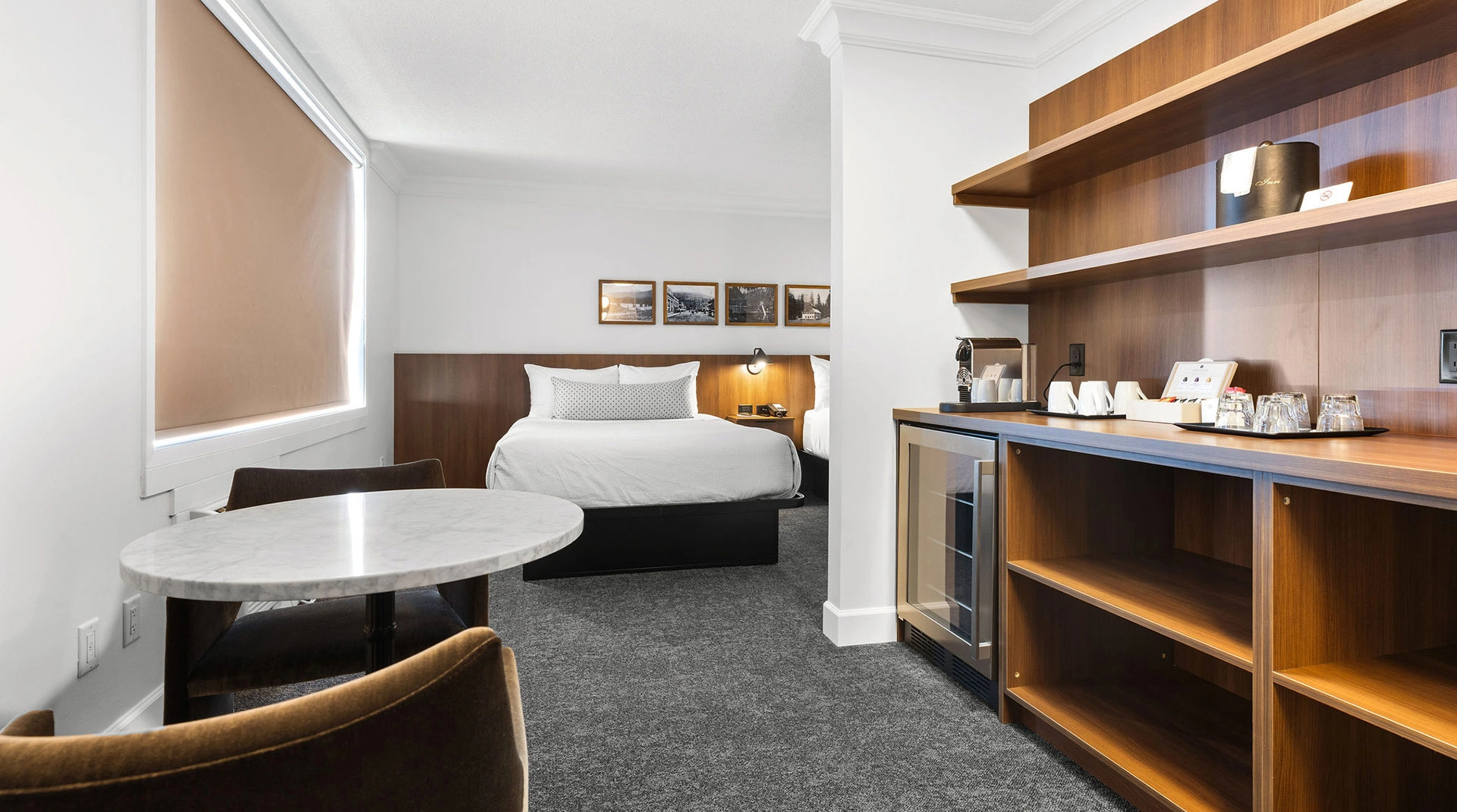 Deluxe 2 Queen Bed Room