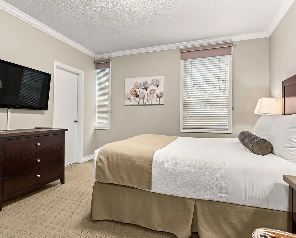 Signature Two Queen Suite (4)